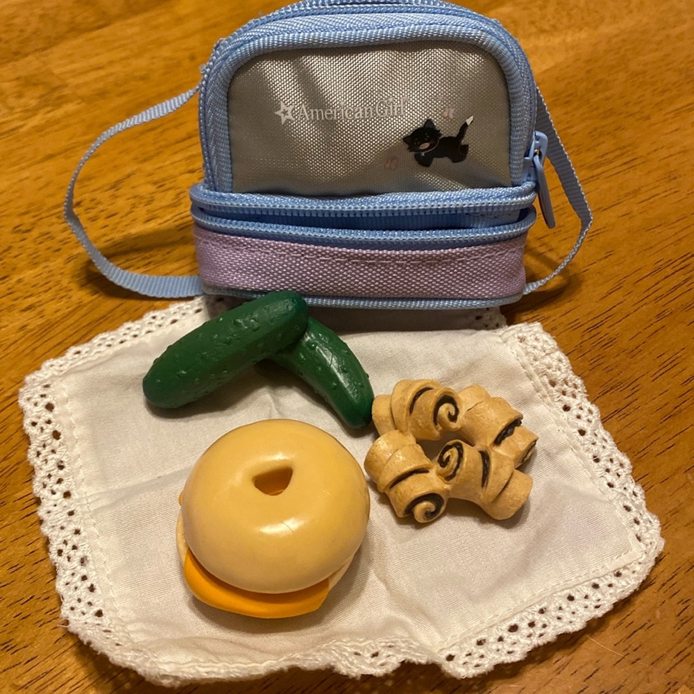 American Girl Doll lunchbox, lunch items and napkin